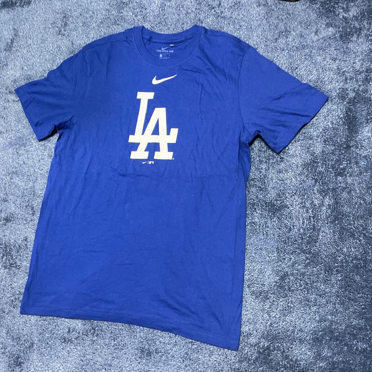 未使用 ナイキ ロサンゼルス ドジャース Tシャツ メンズUSサイズM(日本サイズL) NIKE Dodgers MLB公認_画像2