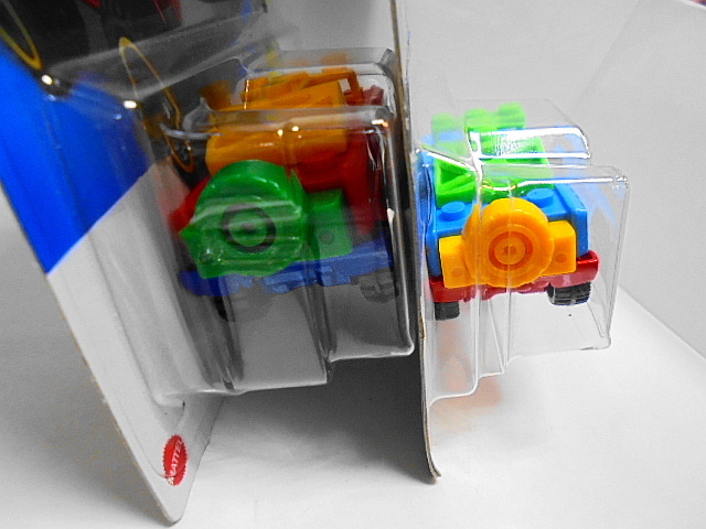 Hotwheels ブリッキング トレイルズ ホットウィール ミニカー 2台セット レゴ風 ブロック_画像5
