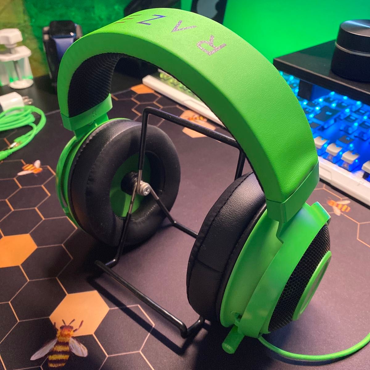 RAZER KRAKEN のゲーミングヘッドセットです。          動作確認済み。付属品完備