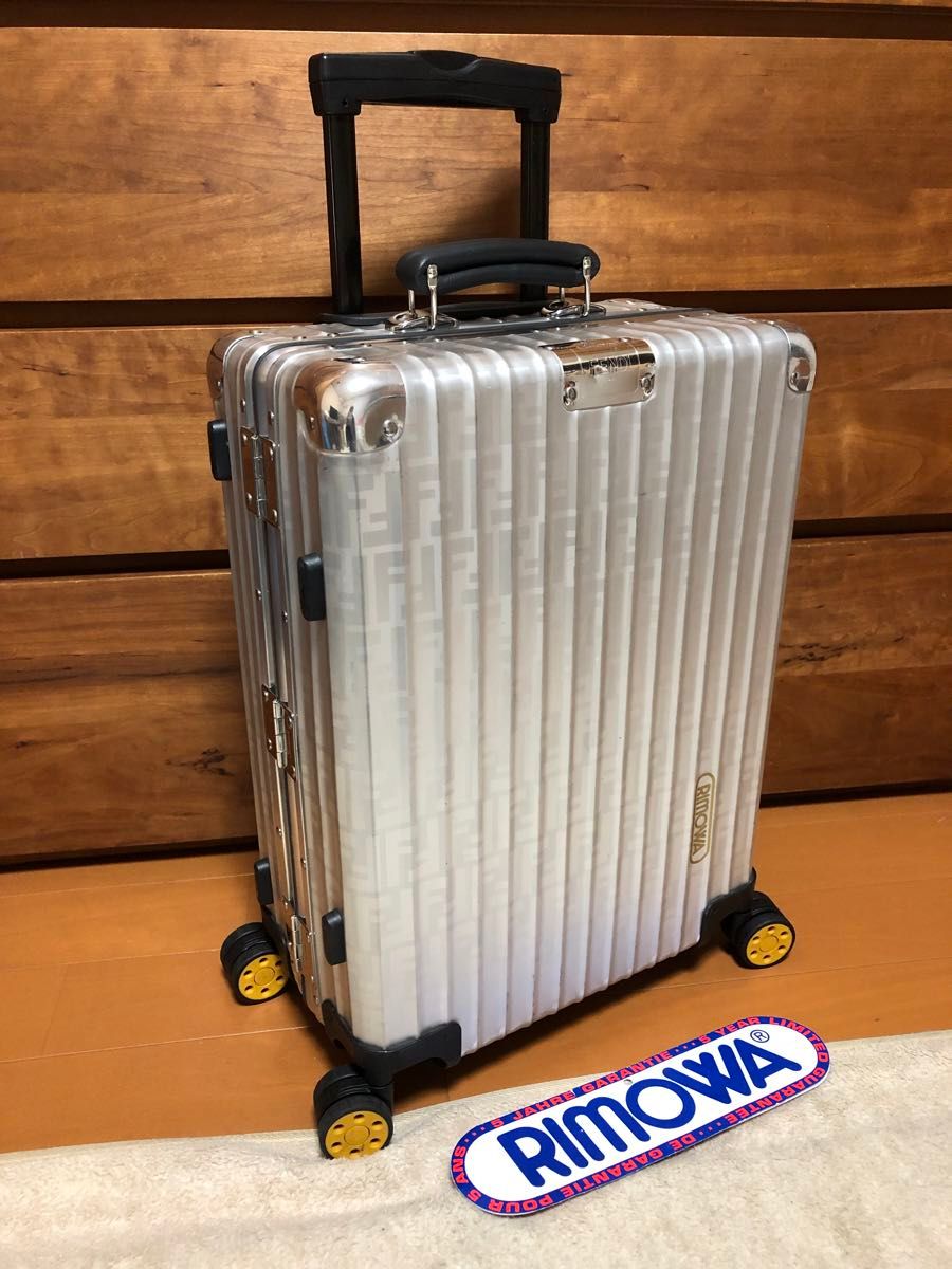 激レア 入手困難 美品 フェンディ FENDI リモワ RIMOWA スーツ 激レア 入手困難 美品 フェンディ FENDI リモワ RIMOWA スーツ