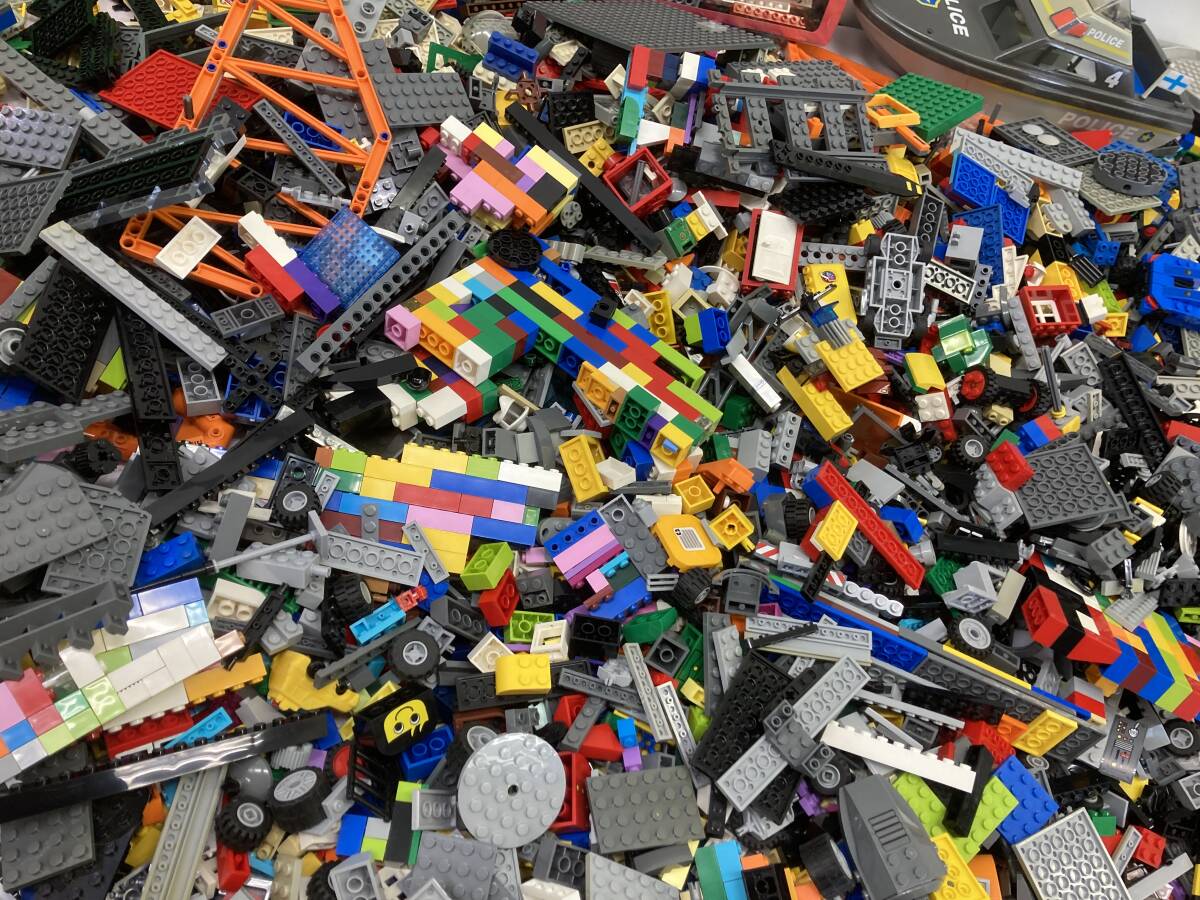 ★◆【ジャンク】LEGO ブロック 大量セット POLICE 船 車 タイヤ 傷汚れ有り欠品破損 まとめ 140サイズ_画像10