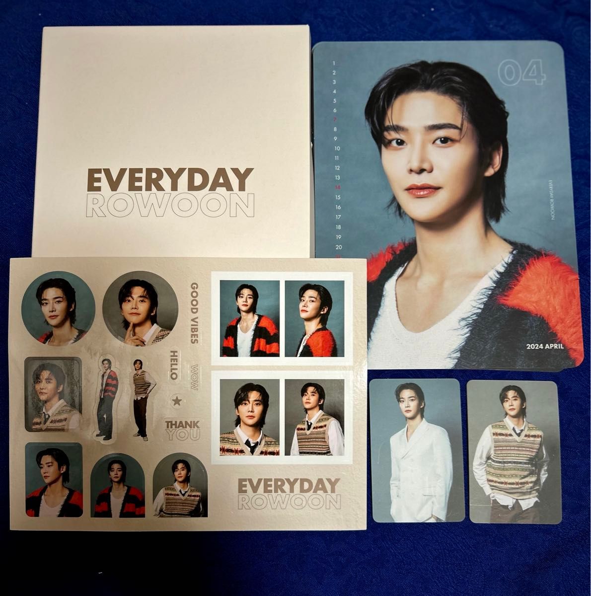 EVERYDAY  ROWOON  2024-2025 卓上カレンダー