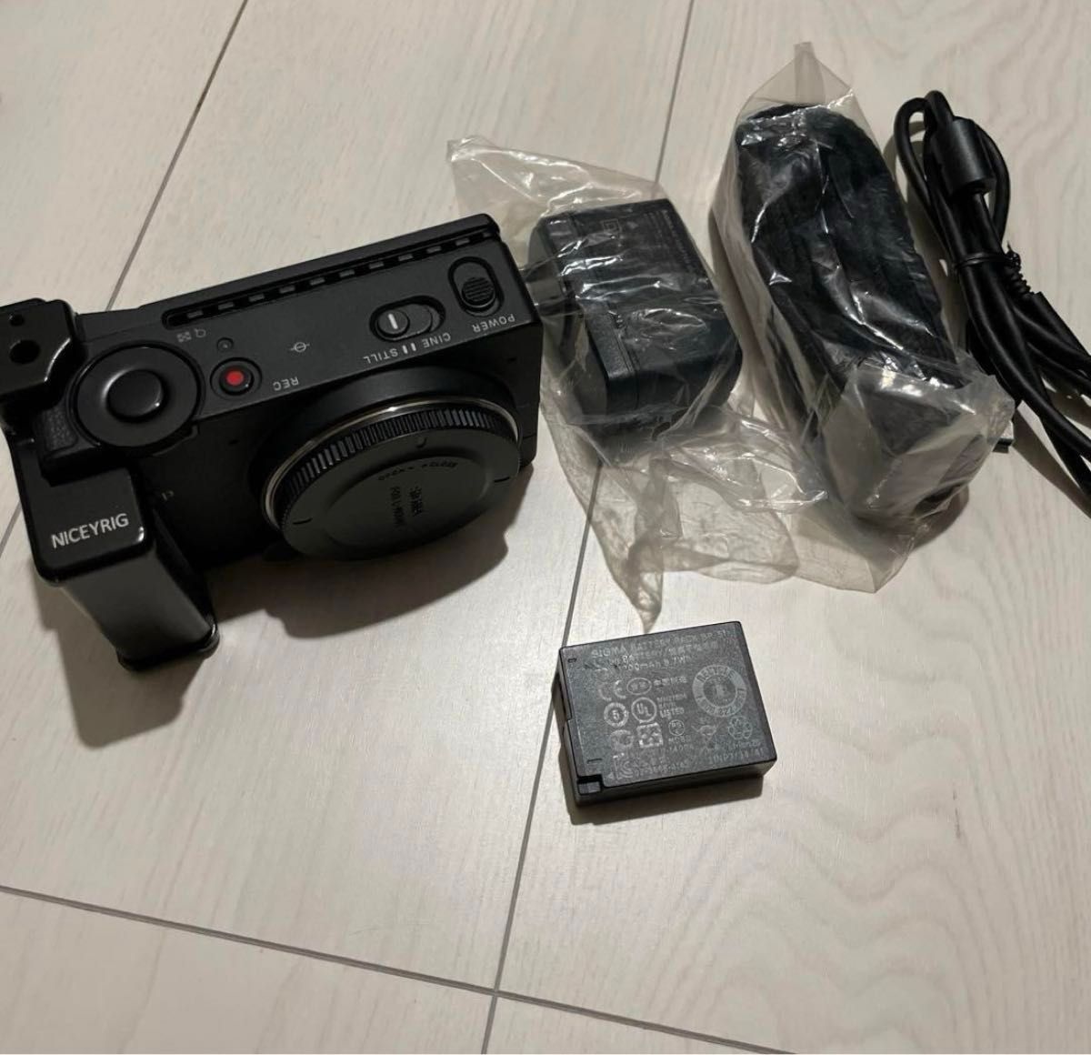 sigma fp 純正バッテリー2個付き|Yahoo!フリマ(旧PayPayフリマ) sigma fp 純正バッテリー2個付き|Yahoo!フリマ(旧PayPayフリマ)