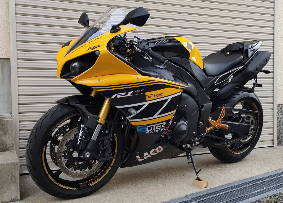 2012年式 YZF-R1/RN24J　社外イエロー外装（WGP50周年記念車ベース）車検付 令和８年２月まで_イエローインターカラー！