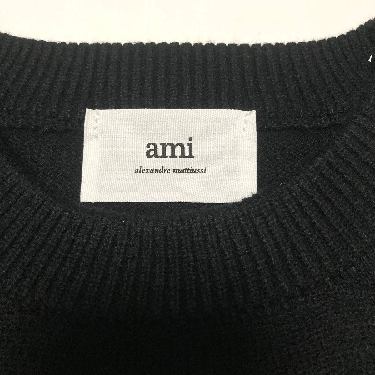 最終値下げ！【新品タグ付き】Ami Paris アミパリス  ニット セーター ニット 男女兼用 ロゴ タグ付 黒 Mサイズ