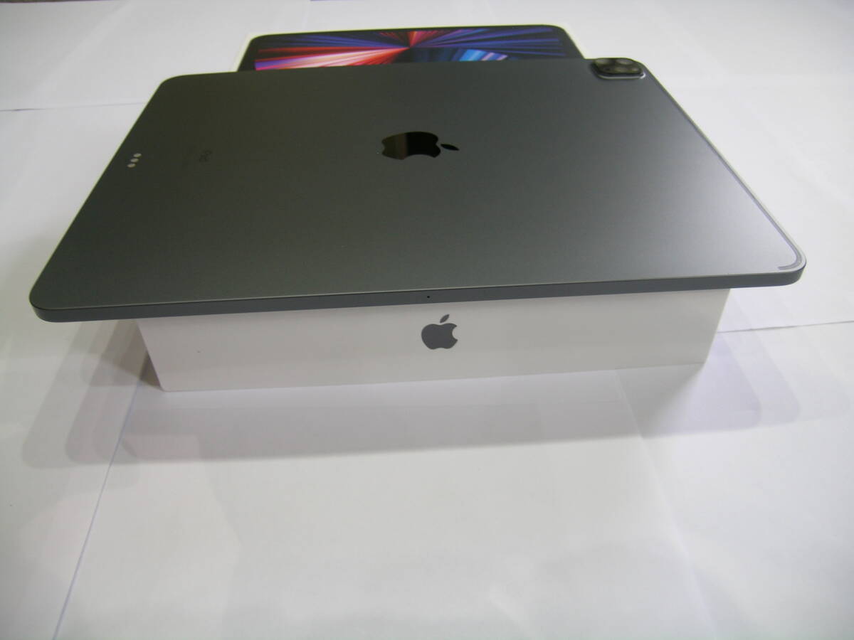 美品 Apple iPad Pro 12 9インチ(第5世代) Wi-Fiモデル 128GB 美品 Apple iPad Pro 12 9インチ(第5世代) Wi-Fiモデル 128GB