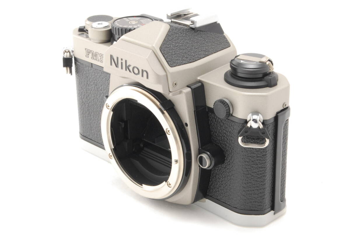 【未使用】 Nikon New FM2/T Titan 35mm SLR Film Camera Body ニコン 一眼レフ フィルムカメラ チタン ボディ #1270_画像4