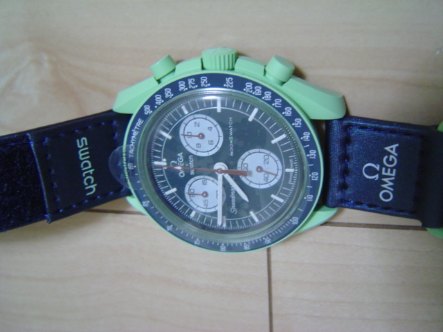 新品に近い　OMEGA Swatch MOONSWATCH オメガ スウォッチ MISSION ON EARTH _画像5