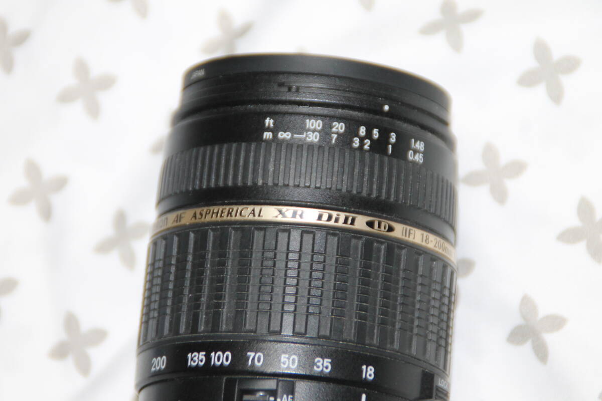 ★中古 タムロン TAMRON AF18-200mm F/3.5-6.3 XR Di II レンズ キヤノン CANON 用 フード・説明書・元箱付★の画像4