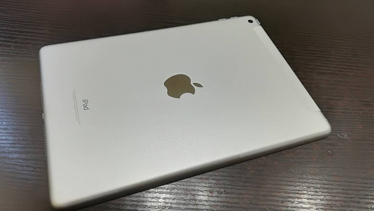◇Apple iPad 5 第5世代 Wi-Fi＋Cellular 32GB A1823(MP1L2J/A)シルバー/動作品/難あり/ジャンク扱い_画像6