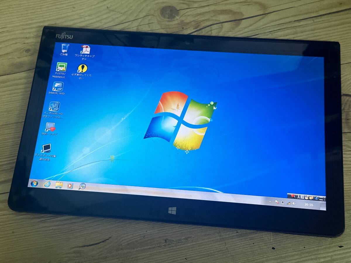 富士通 ARROWS Tab Q704/H [Core i5 4300U 1.9GHz/RAM:4GB/SSD:128GB/13インチ]Windows 7 タブレットPC動作品_画像1