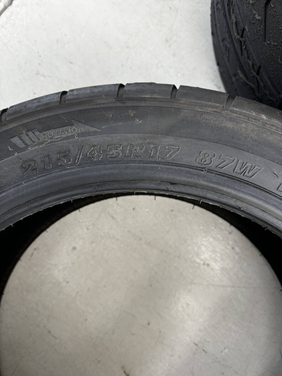 KUMHO　ECSTA　V700　２１５/４５R－１７　８７W 　２本セット　中古品_画像2