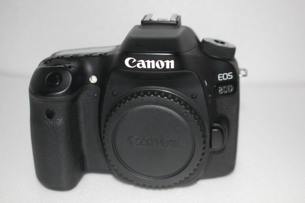 Canon EOS 80D標準望遠単焦点トリプルレンズセット デジタルカメラ