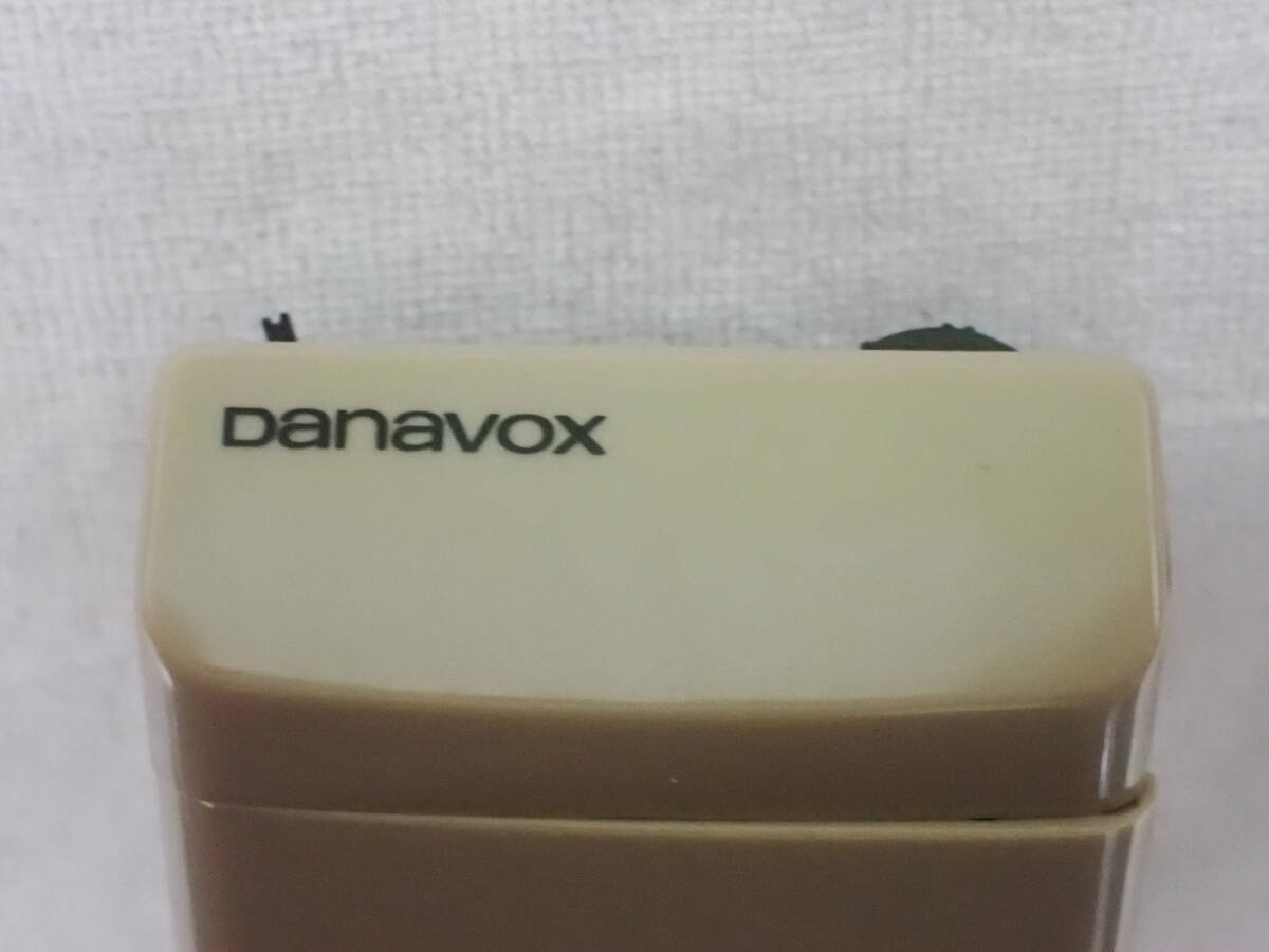 ☆DANAVOX 107-1S 補聴器 デンマーク製 ダナボックス 介護用品 イヤホン付き _画像5