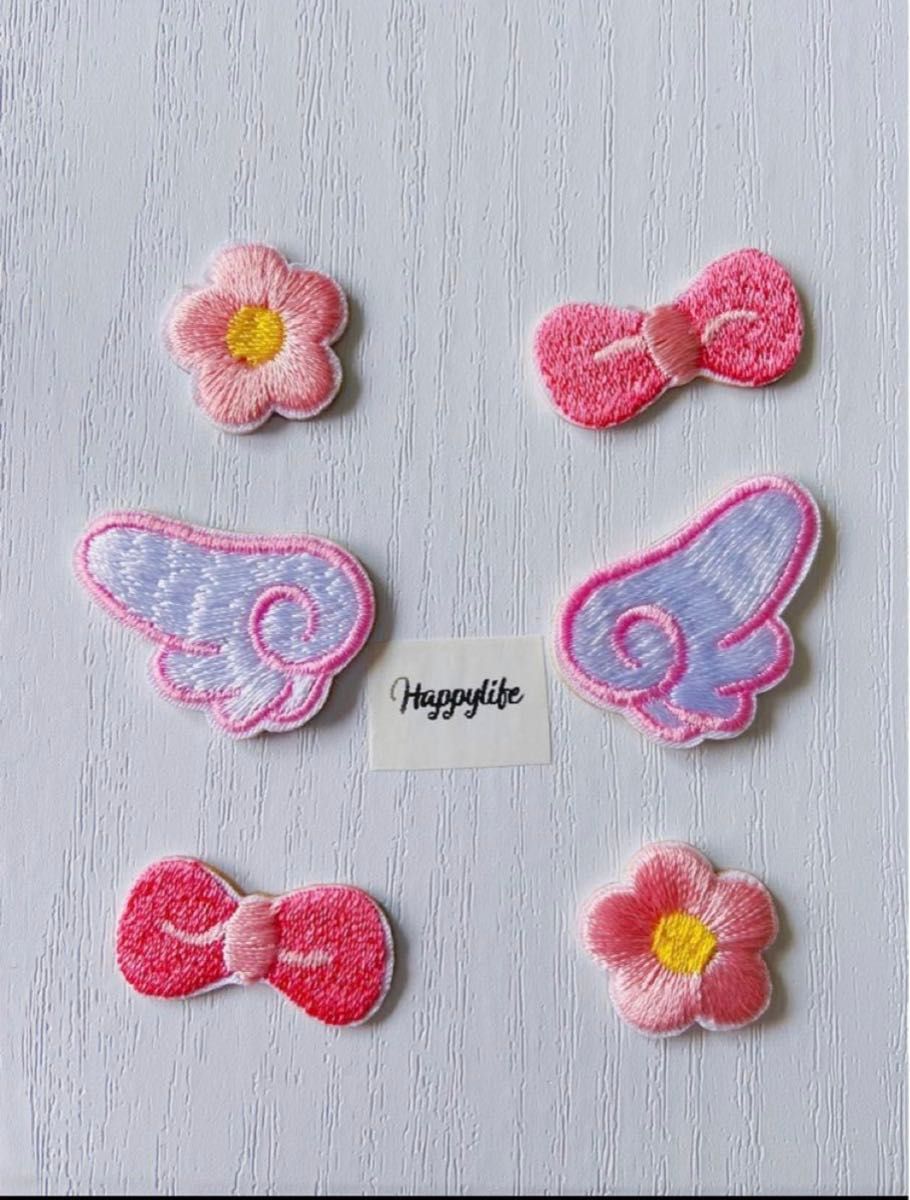 かわいいピンク　ツバサ　翼　翅　刺繍アイロンワッペンシールタイプ　リボン　お花