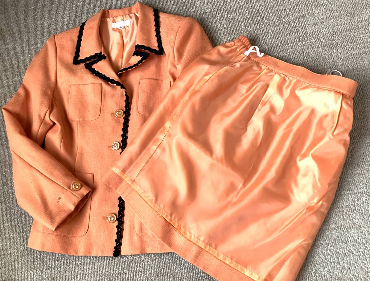 528 スーツ タイトスカート オレンジ   の画像2
