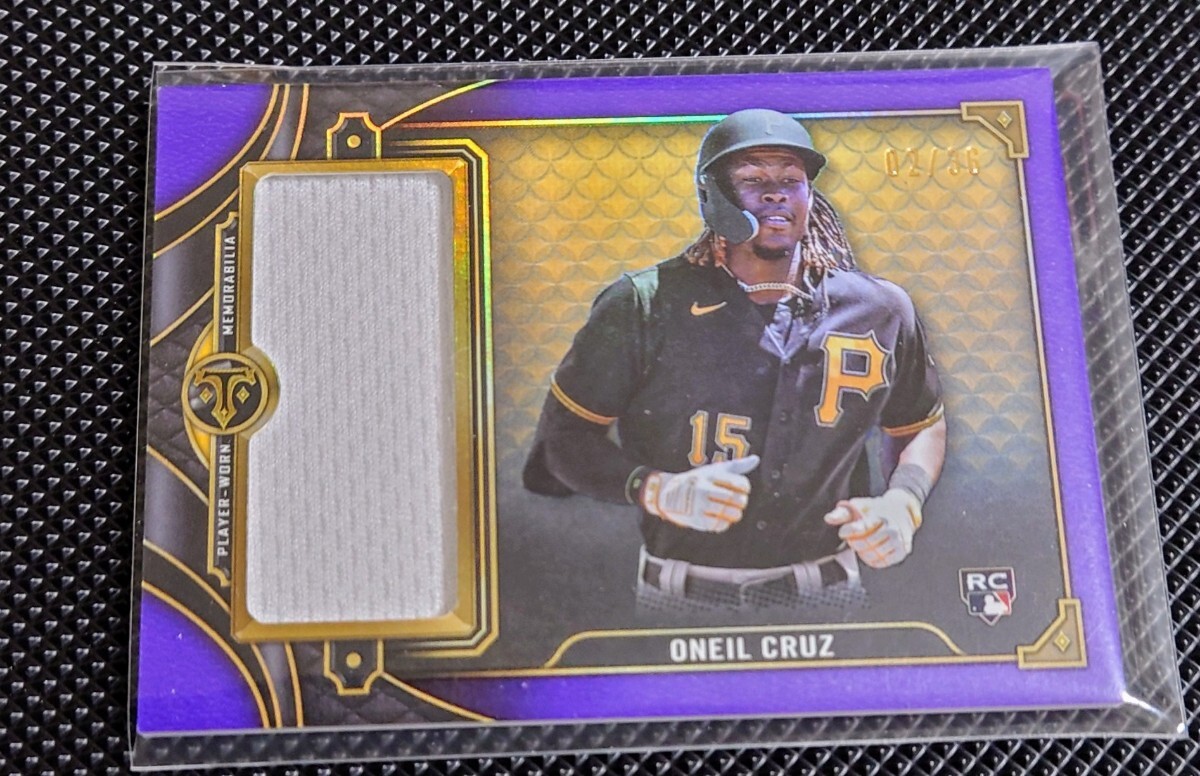 ONEIL ＣＲＵＺ 36シリ　RC RELIC TOPPS TRIPLE THREADS_画像1