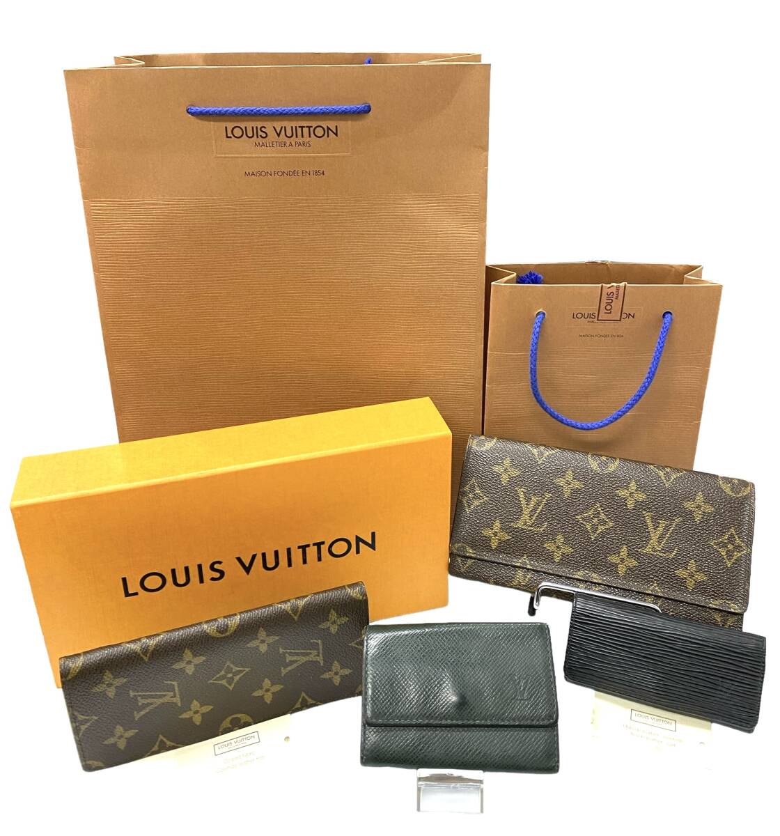 957-1248 ☆ ルイ ヴィトン まとめ売り 1円スタート ☆ LOUIS VUITTON モノグラム 長財布 アイウェアケース エピ.タイガキーケース ４点_画像1