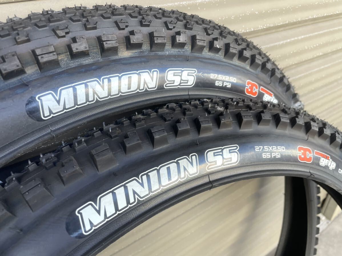 2本セット 定価1万4,960円 MAXXIS MINION SS 27.5×2.5 maxxgrip DHケーシング マキシス ミニオン 検索ワード DH-F DH-R ASSEGAI 2200の画像1