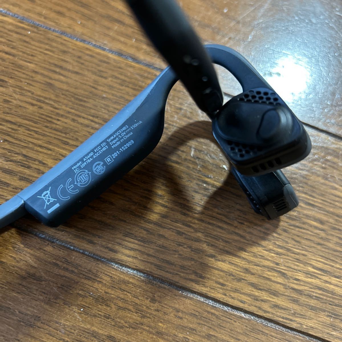 アフターショックスaftershokz☆骨伝導グレーイヤフォン_画像6