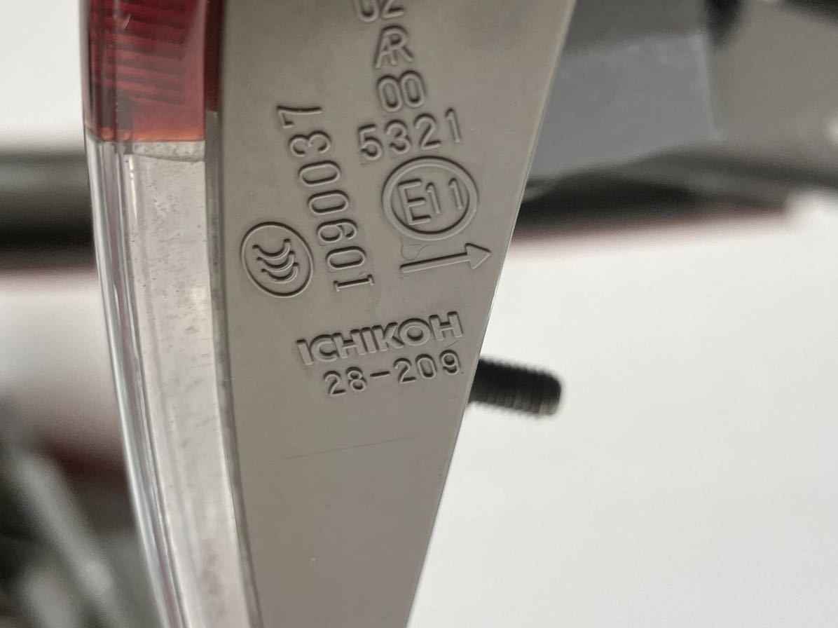 送料無料 50系 エスティマ 中期 後期 トヨタ純正 LED ACR50W ACR55W左右テールライト テールランプ ICHIKOH 28-209 /28-205 フィニッシャーの画像9