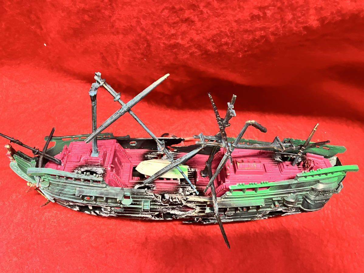  defect destruction boat aquarium objet d'art USED goods 