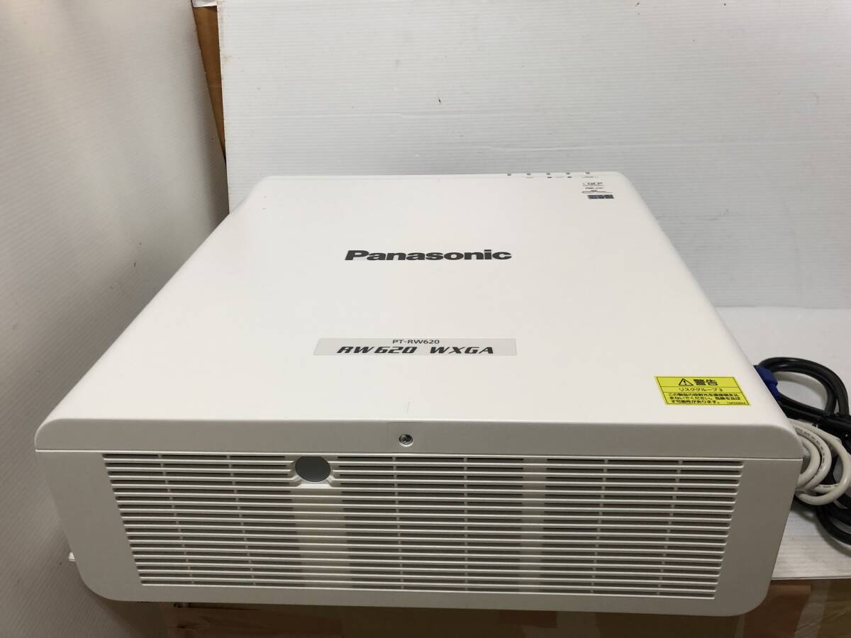 PANASONIC レーザープロジェクター　PT-RW620JW ★6200ルーメン　HDMI　投射サイズ50－600型_画像2