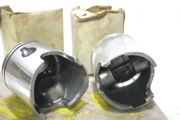 【高品質】 スズキ新品ピストン2Set ウルフT90T125K125GT250GT380GT550GT750 オートバイ
