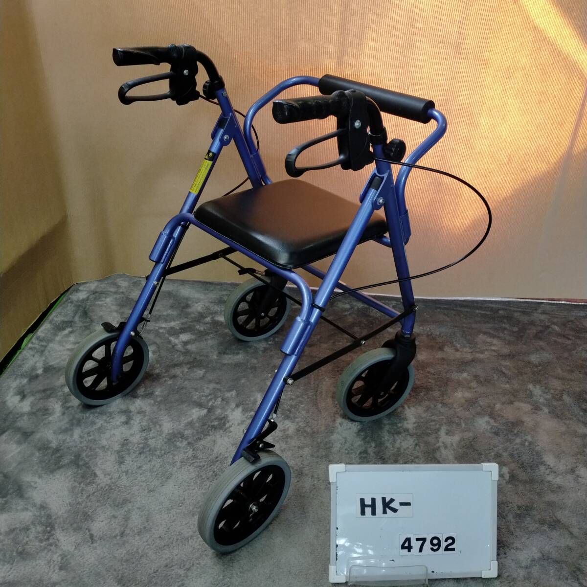 (HK-4792)【中古歩行器】竹虎ヒューマンケア ハッピー2 消毒洗浄済み 介護用品の画像2