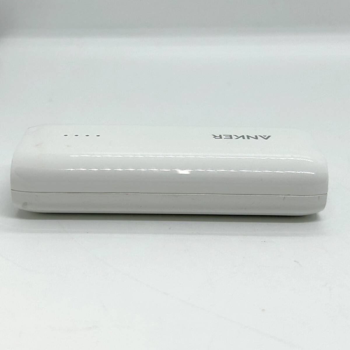 11013★Anker astro E1 5200mAh モバイルバッテリー ANKER ASTRO E1 アンカー モバイルバッテリー 充電器 ケーブル 白 ホワイト_画像8