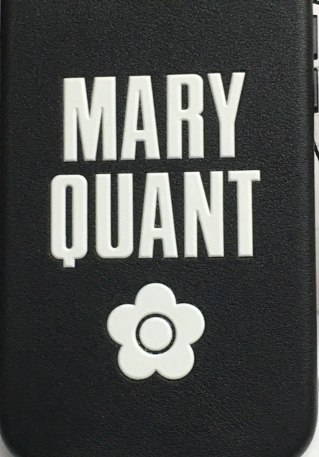 【MARY QUANT】(NO.8576) マリークワント iPhoneケース ロゴレザー 牛革 iPhone 13　黒 　未使用　マリクワ モバイルケース_画像2