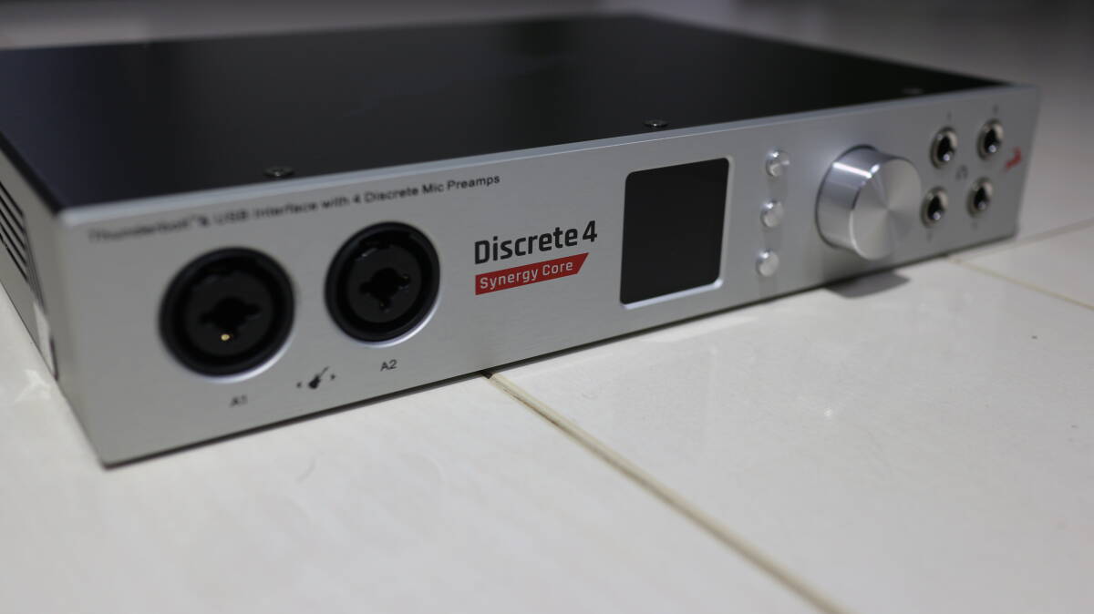 Antelope Audio Discrete 4 Synergy Core ★直前まで使用★個人出品★【有償FX＋クーポン付き】