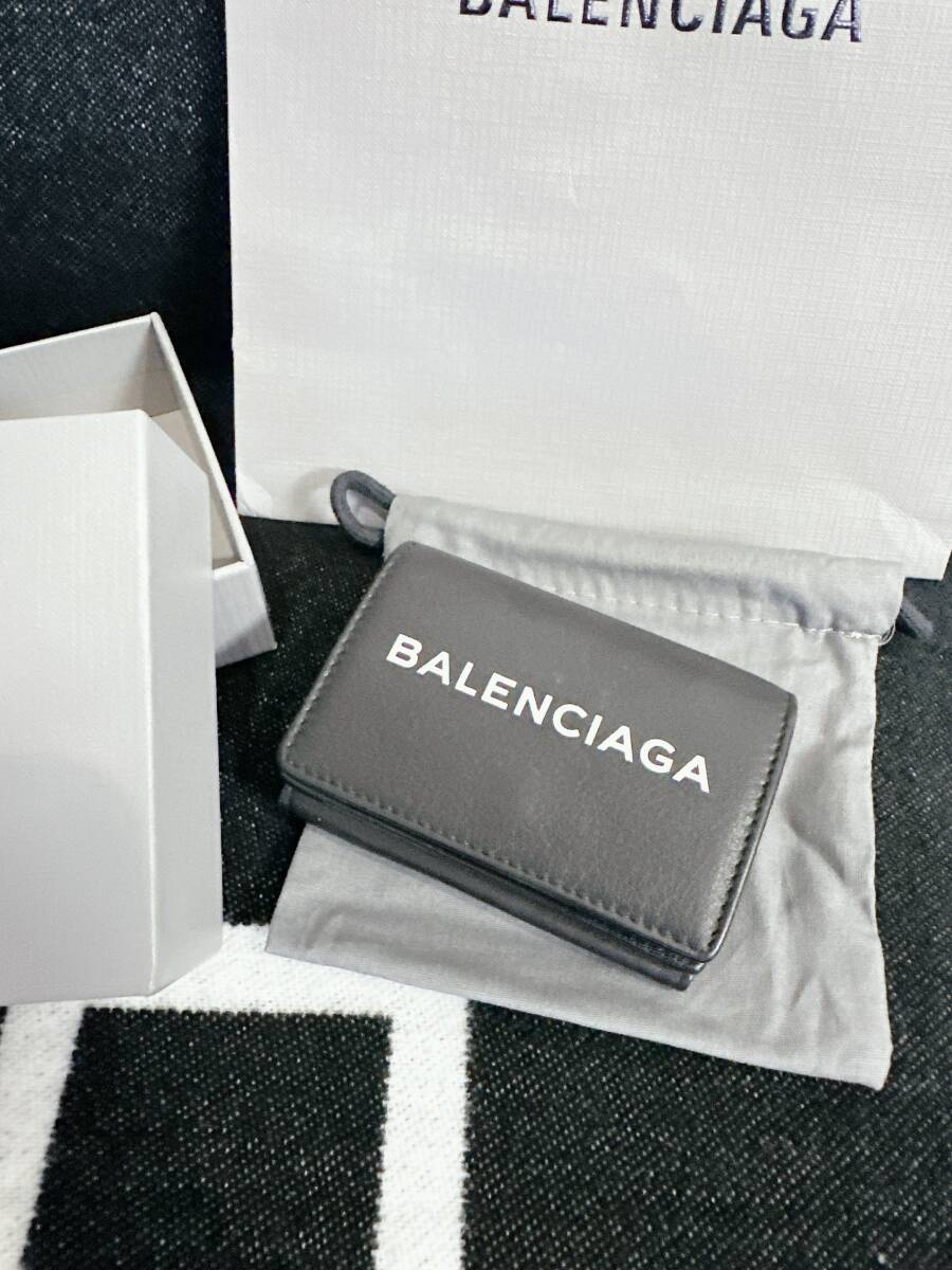 BALENCIAGA バレンシアガ 三つ折り財布 ウォレット ブラック 正規品 美品の画像1