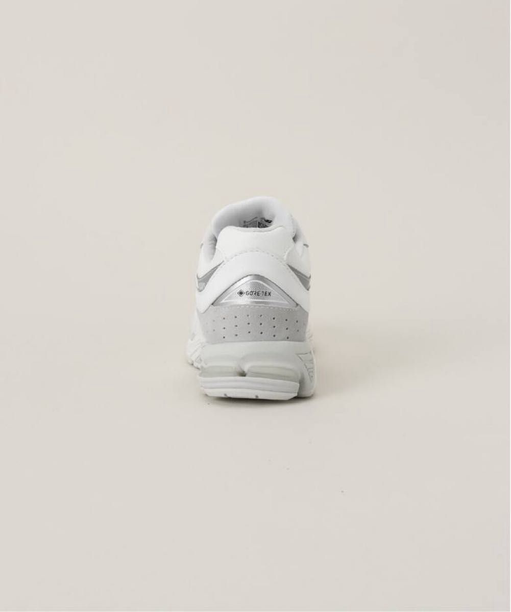 新品】New Balance ニューバランス M2002RXM 23 5 ホワイト GORE 新品】New Balance ニューバランス M2002RXM 23 5 ホワイト GORE