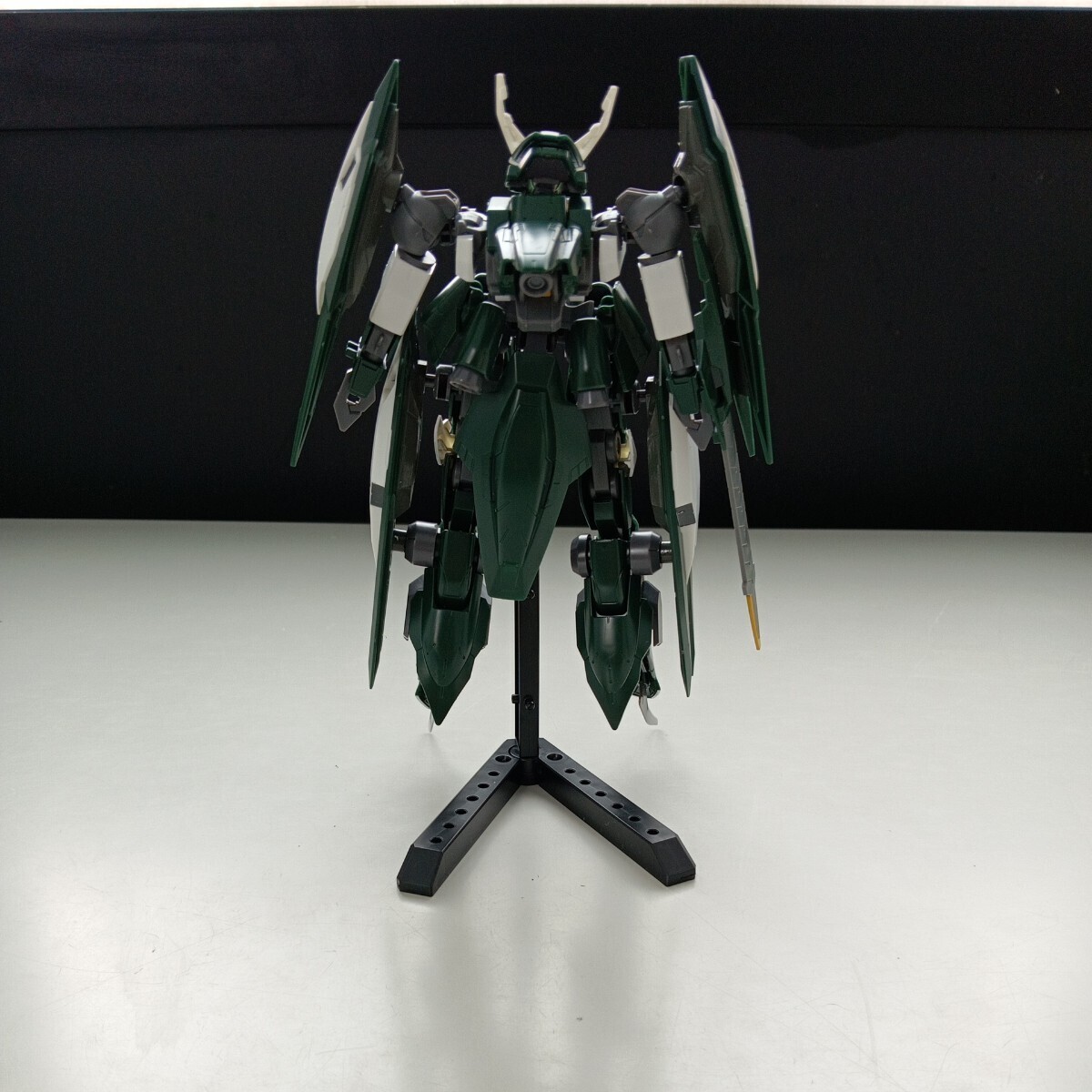 バンダイ HGガンダム 機動戦士ガンダム 鉄血のオルフェンズ 034 レギンレイズジュリア 完成品 プラモデル_画像4