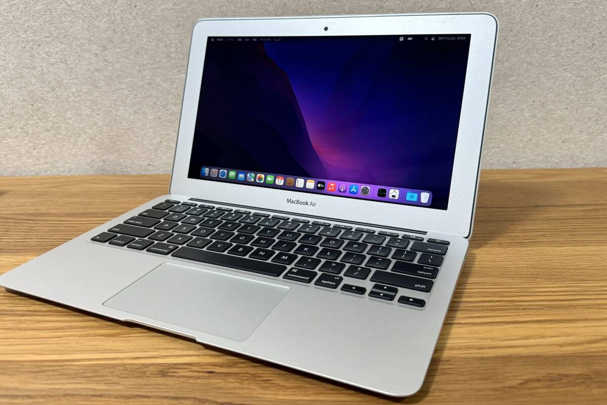 【美品】MacBook Air 11inch 2015/ CPU:Core i7 / Memory:8GB / SSD:512GB / US Keyboard + Thunderbolt to Gigabit Ethernet Adapter_画像2