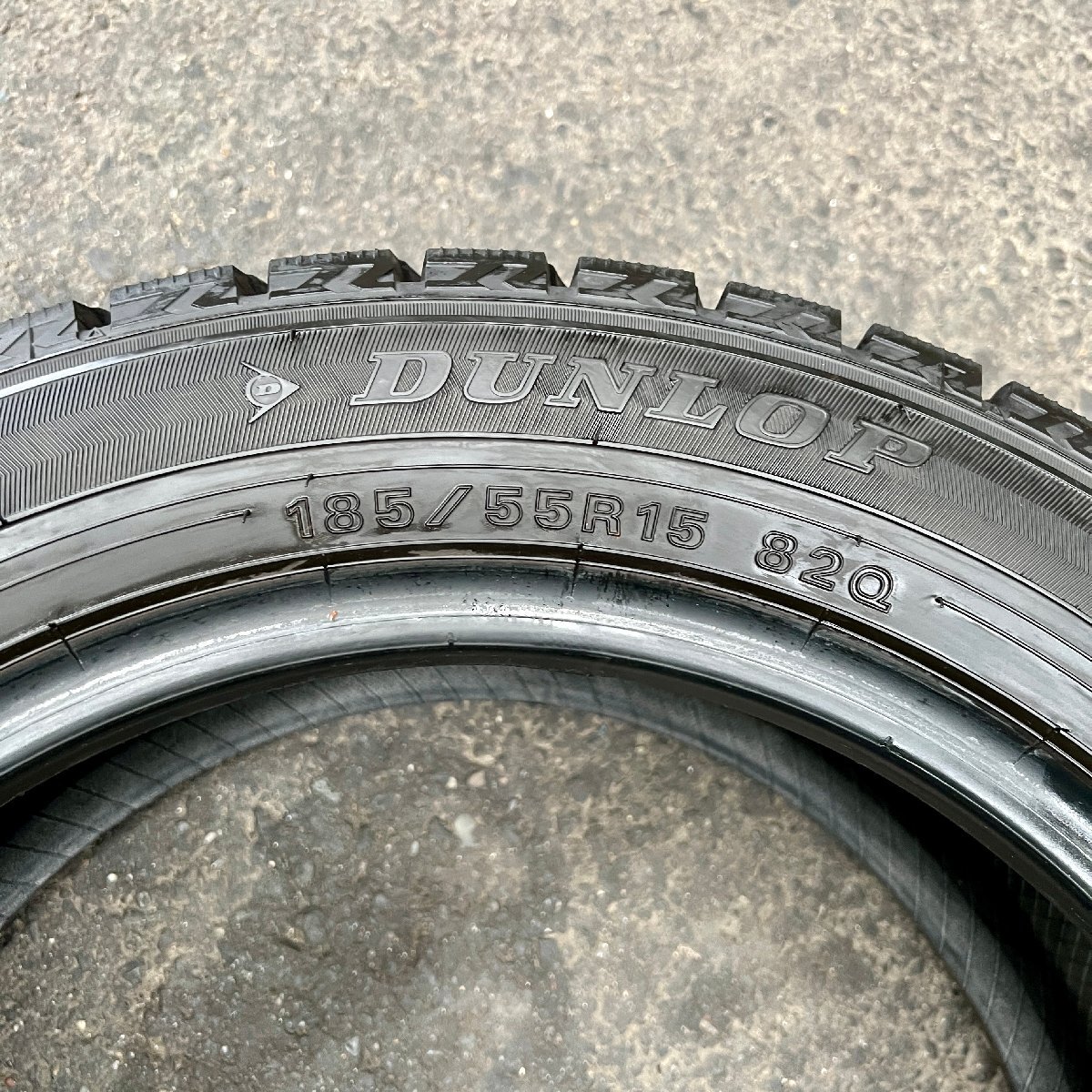 スタッドレスタイヤ2本セット　DUNLOP WINTER MAXX WM02(ダンロップ ウィンターマックス)　185/55R15　2020年製　3/5ミリ_画像8