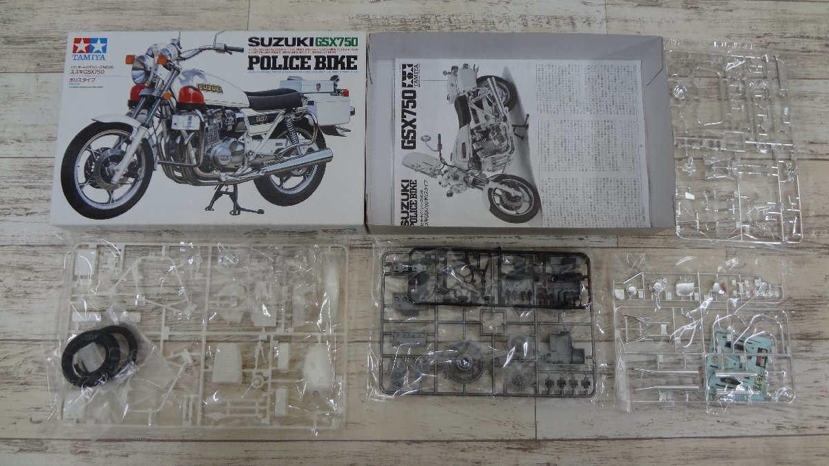 072B バイクプラモ まとめ PROTAR250c.c.MONOCILINDRICO タミヤカワサキKR500グランプリレーサー など 【中古】_画像4