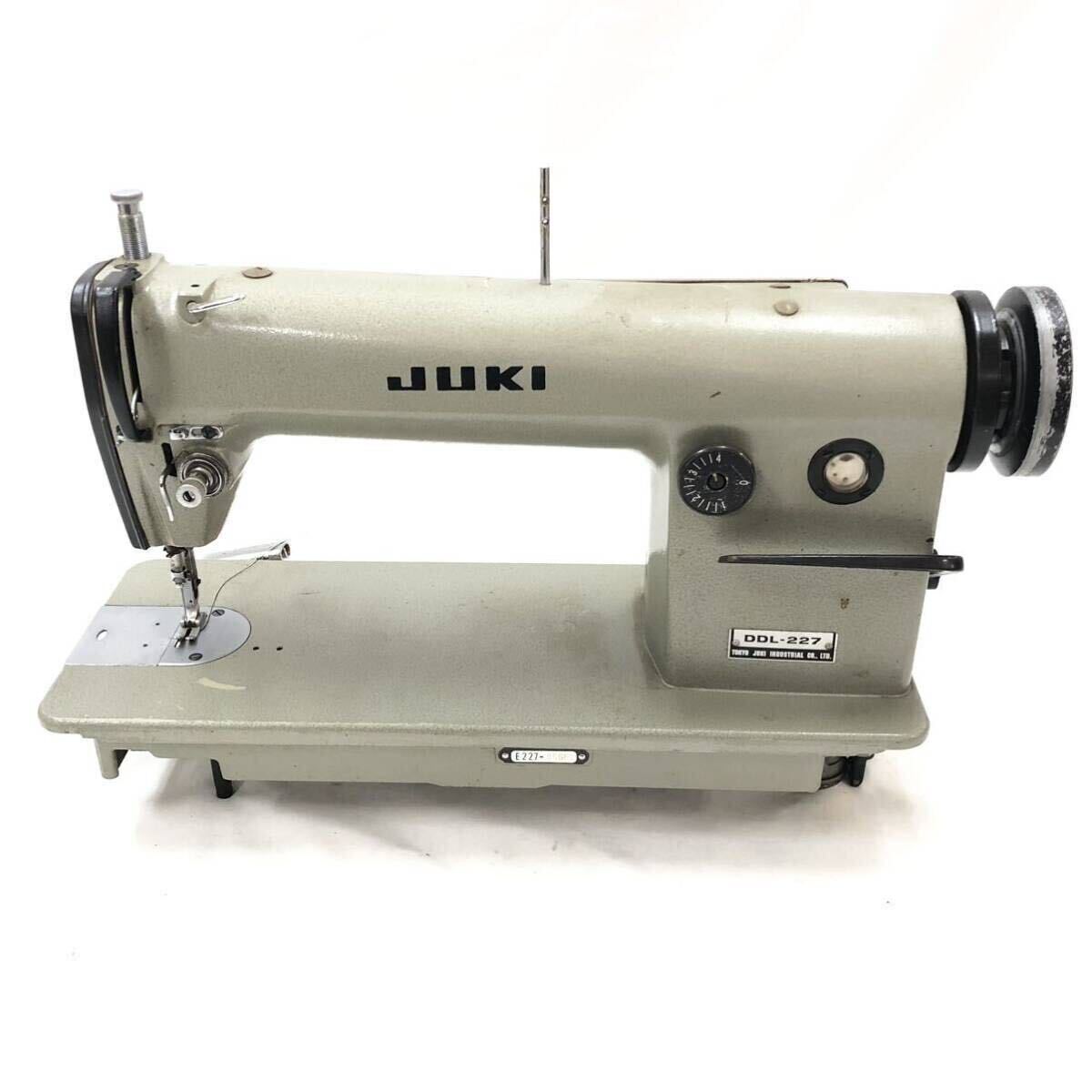 FN11599U JUKI ジューキ DDL-227 ミシン 工業用ミシン 手芸 ハンドメイド 裁縫 レトロ ジャンク_画像2