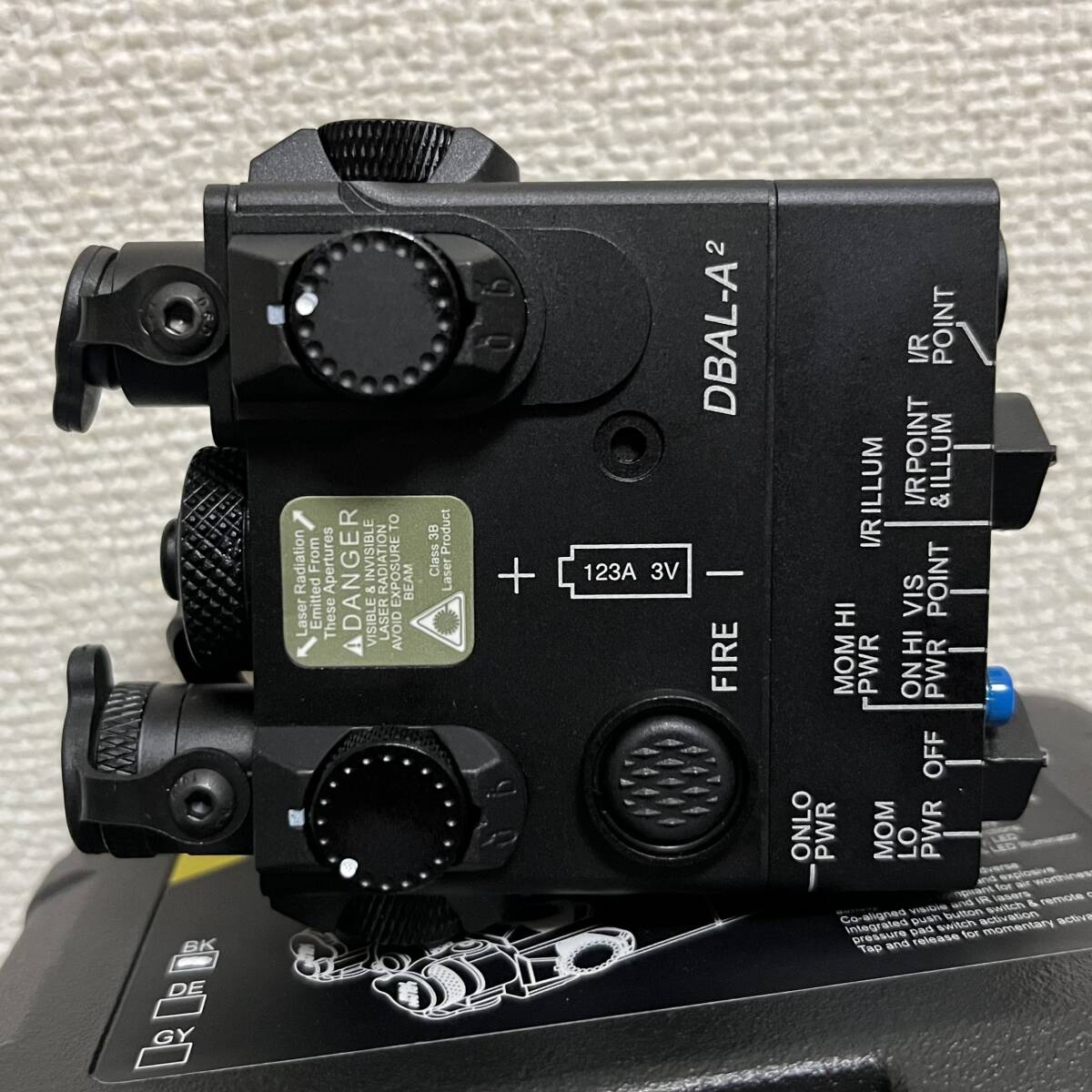 送料無料 SOTAC DBAL-A2 AN/PEQ-15A レッドレーザー LEDライト IR 金属製 ブラック レプリカ ミリタリー エアガン 電動ガン ガスガン_画像2