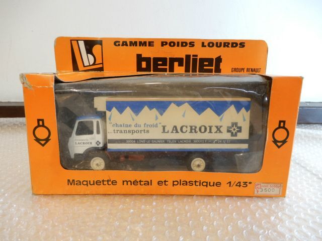 中古品 GAMME POIDS LOURDS berliet ミニカー LACROIX トラック 当時物 現状渡しの画像1