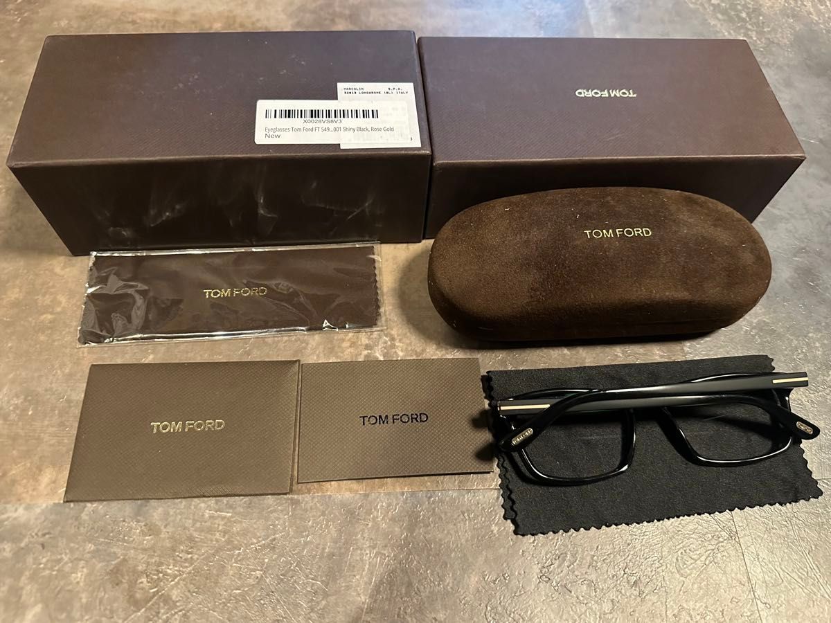 TOM FORD トムフォード 眼鏡 度なし 伊達メガネ ほぼ新品 試着 TOM FORD トムフォード 眼鏡 度なし 伊達メガネ ほぼ新品 試着