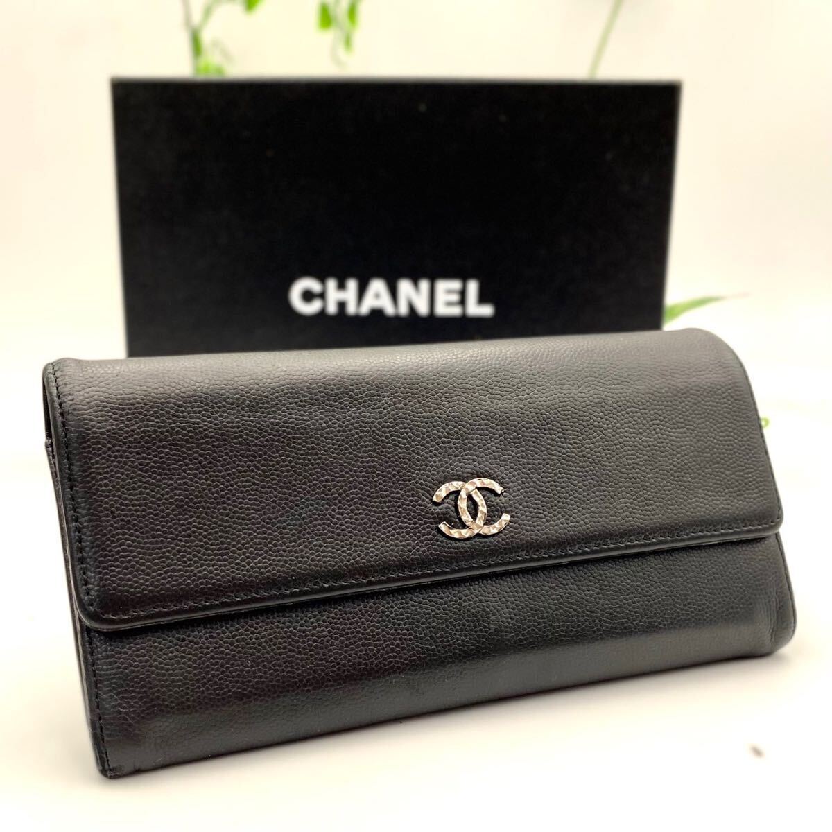 美品 シャネル CHANEL キャビアスキン マトラッセ 二つ折 アイコン ロゴ シェブロン V ステッチ 長財布 ブラック ココ_画像1