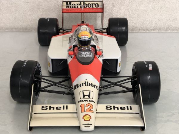 DeAGOSTINI 1/8 マクラーレン ホンダ MP4/4 組立済み完成品 現状品 展示ケース付 / デアゴスティーニ F1マシン McLaren HONDA い820a_画像2