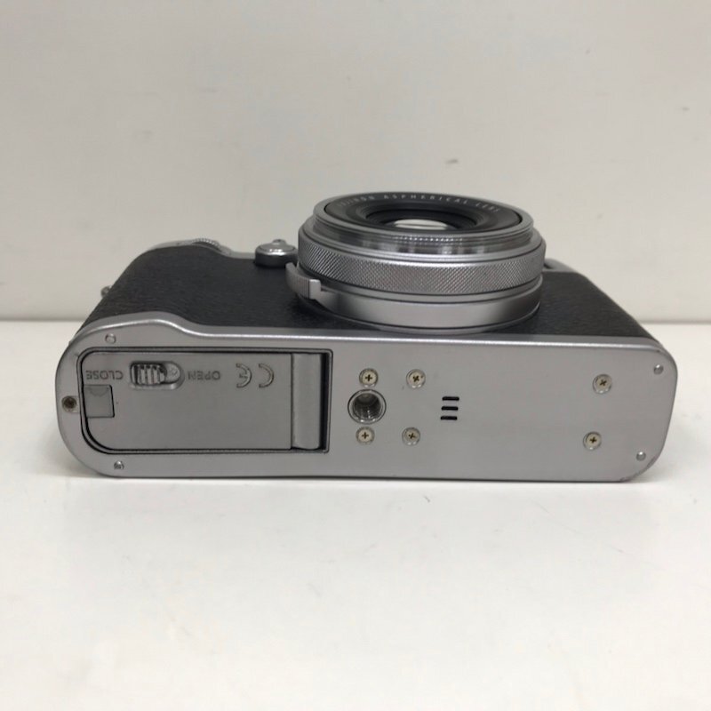 【ジャンク品】FUJIFILM 富士フィルム X100F デジタルカメラ シルバー 動作未確認 240321SK750112_画像7