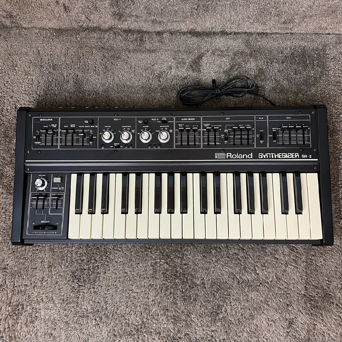 〇Roland SH-2 ソフトウェア・シンセサイザー ローランド アナログ・シンセ 同梱不可 1円スタート_画像1