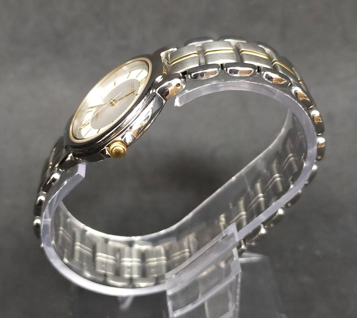 腕時計 SEIKO LUCENT 8N21-6000 クォーツ 稼働品 セイコー ルーセント_画像3