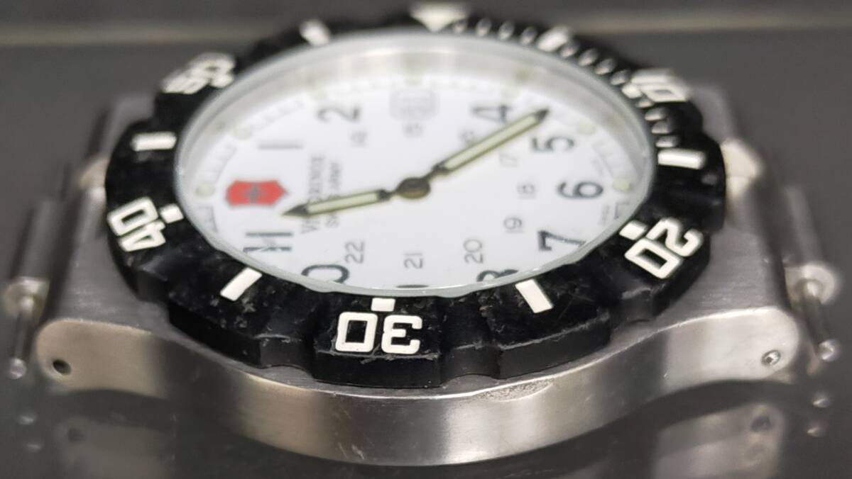 腕時計 VICTORINOX SWISS ARMY V25000 クォーツ 稼働品 ヴィクトリノックス フェイスのみ_画像3