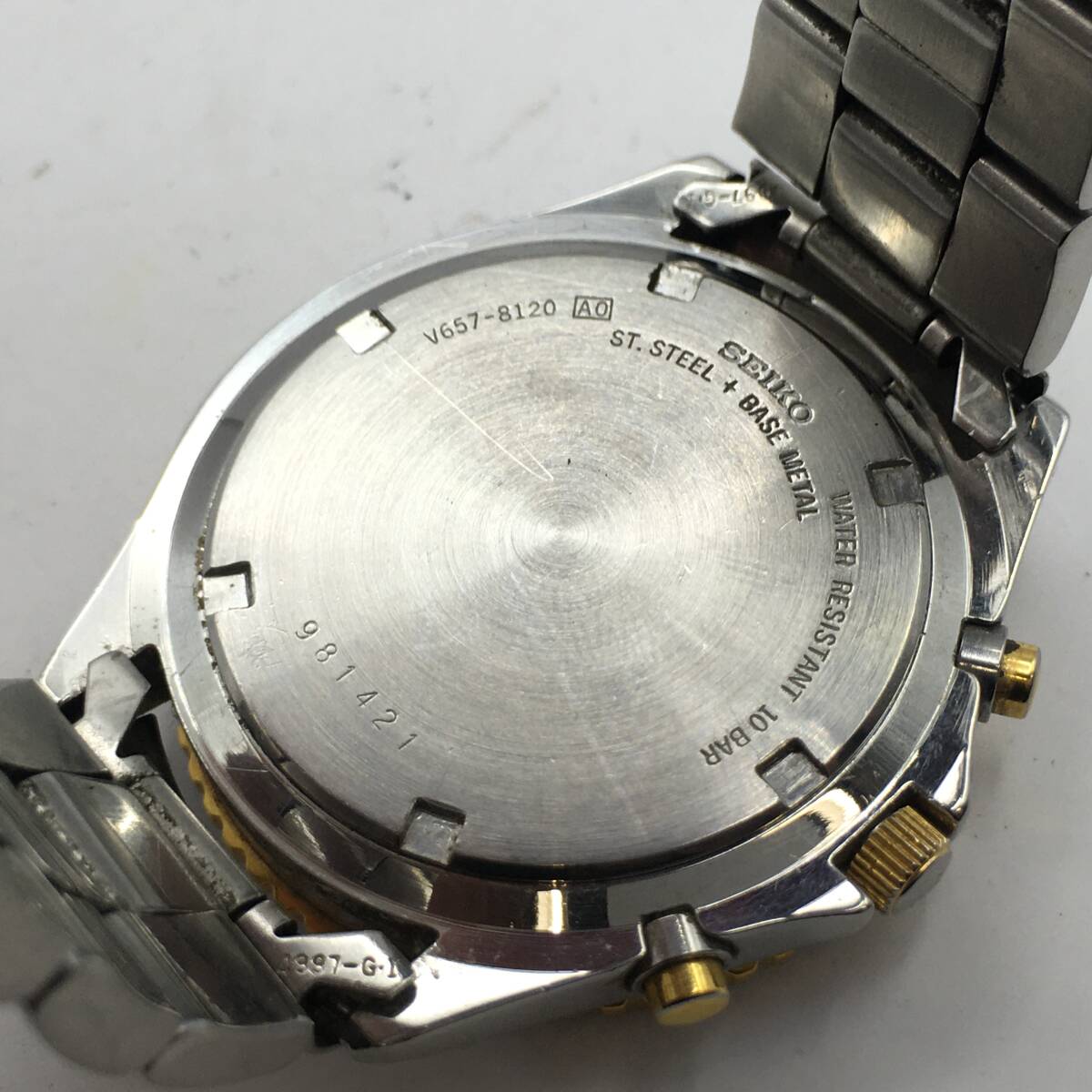 ◯J11-147 SEIKO/セイコー CHRONOGRAPH 3針 Date デイト メンズ クォーツ 腕時計 V657-8120 【通電・動作確認済み】_画像6