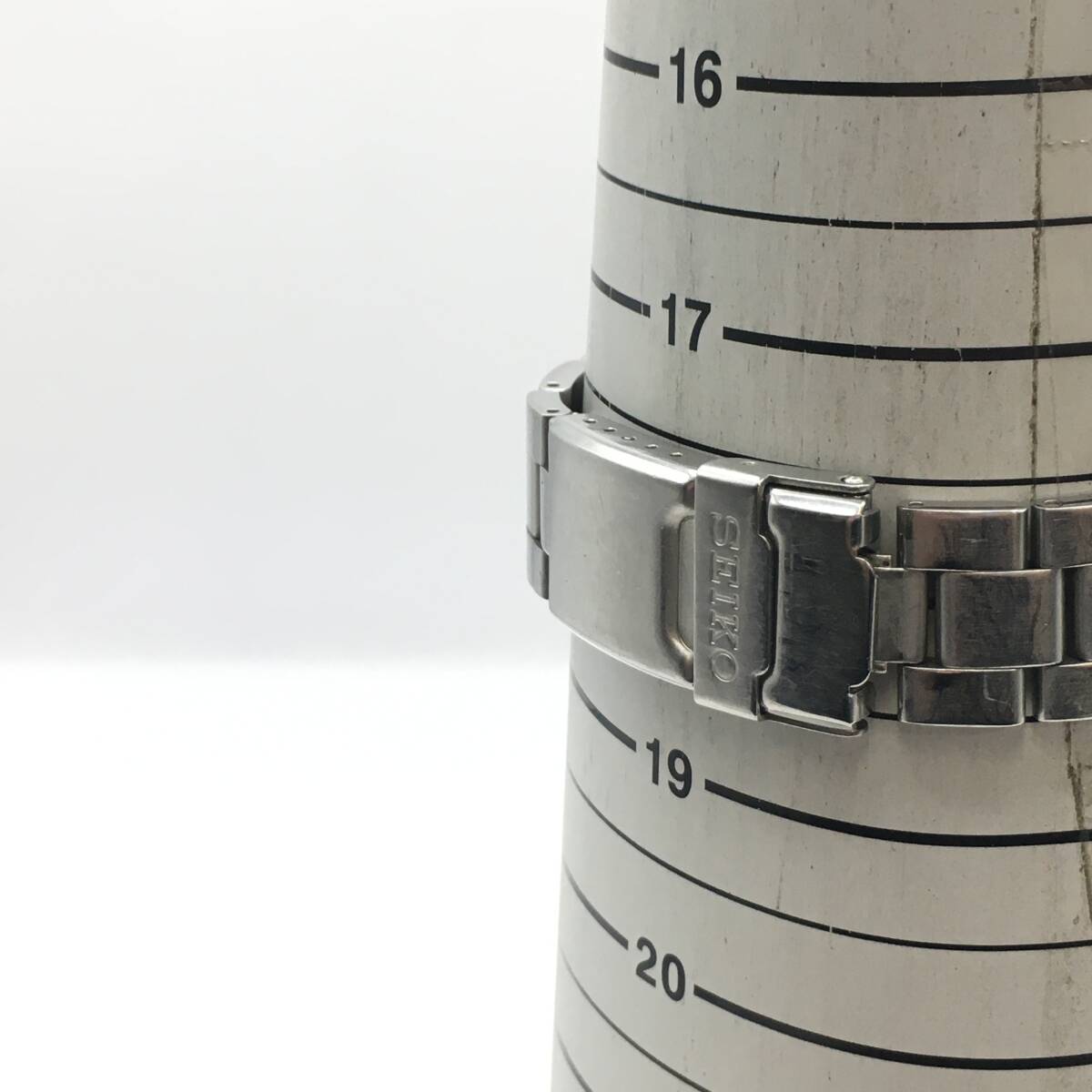 ◯J11-147 SEIKO/セイコー CHRONOGRAPH 3針 Date デイト メンズ クォーツ 腕時計 V657-8120 【通電・動作確認済み】_画像7